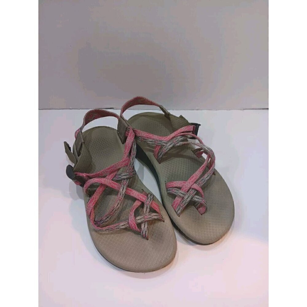 CHACO Sandals Women’s Size 8 Strappy Comfort Hiking Waterproof Casual Pink Multi